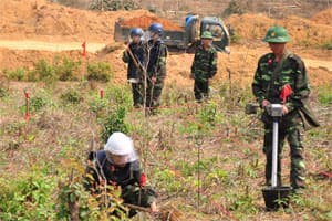 Giai đoạn 2010 – 2025: Rà phá 800.000 ha bom mìn