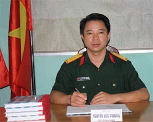 Luôn gương mẫu, tận tâm