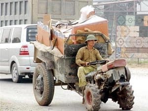 Kéo dài thời gian hỗ trợ thay thế xe công nông