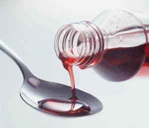 Tạm dừng kinh doanh một số loại thuốc ho trẻ em