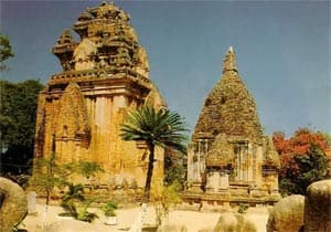 Khai hội Tháp Bà Ponagar năm 2010