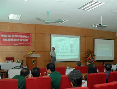 Đẩy mạnh ứng dụng của sinh học phân tử trong y học