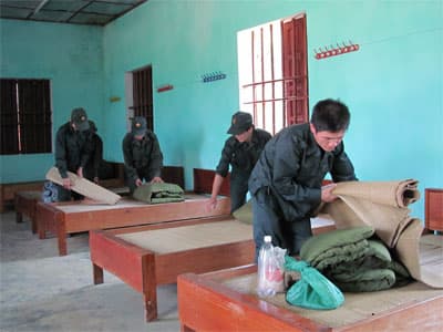 Lên đường là bước vào trận chiến
