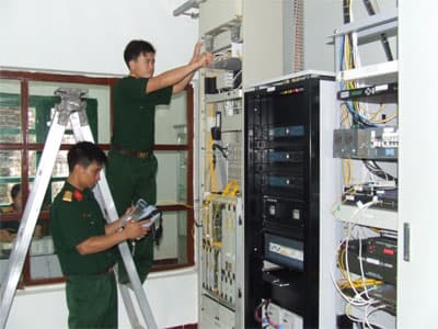 Đổi mới, hiện đại hóa hệ thống thông tin liên lạc quân sự (bài 2)