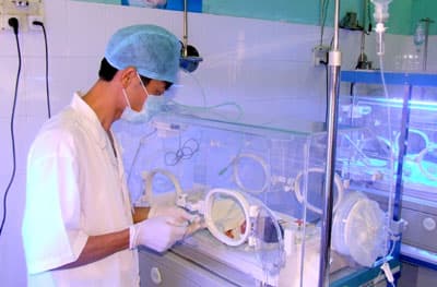 Điều chỉnh tăng giá viện phí là cần thiết
