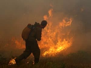 Cháy rừng đe dọa trung tâm hạt nhân lớn của Nga