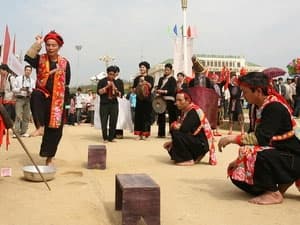 Lần đầu tiên tổ chức ngày hội âm nhạc Việt Nam