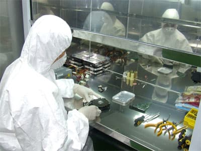 Chiến tranh thông tin trên không gian mạng