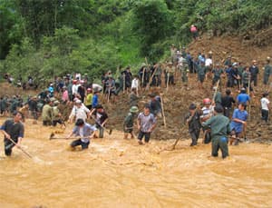 Yên Bái: Xác nạn nhân thứ 3 trong vụ lở đất đã được tìm thấy