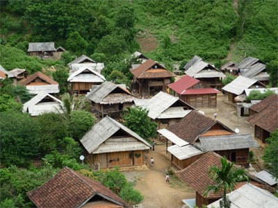 Quê Bác - ngày khai mạc Đại hội