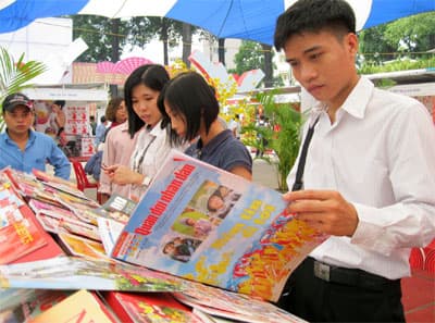 Khai mạc Hội báo Xuân Tân Mão
