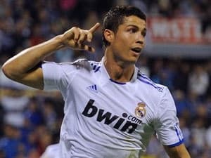 Ronaldo được vinh danh là Cầu thủ xuất sắc nhất