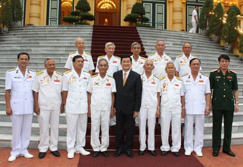 Chủ tịch nước Trương Tấn Sang tiếp Đoàn đại biểu Đoàn tàu không số toàn quốc