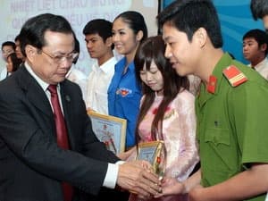 Gặp mặt Thanh niên Thủ đô tiêu biểu năm 2011