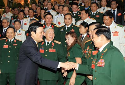 Những anh hùng trên trận tuyến mới