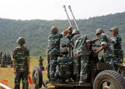 Luyện quân trước mùa hội bắn