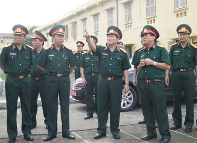 “Chính ủy phải biết tự học!”