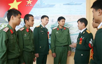 “Giữ điển hình khó lắm!”