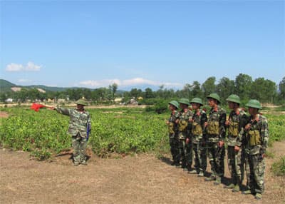 Không “giữ chân” cán bộ trẻ