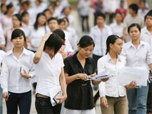Xem xét dừng tuyển sinh ở một số trường