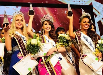 Người đẹp Thúy Ngân vào top 20 Nữ hoàng Du lịch quốc tế 2011