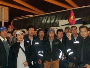 Thêm 63 lao động Việt Nam đã tới sân bay Cairo