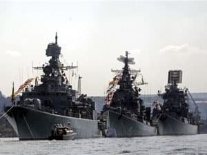 Nga-Ukraine chủ trương tăng cường hợp tác quân sự
