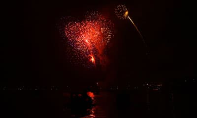 Tổ chức đón Tết Tân Mão 2011 vui tươi, an toàn