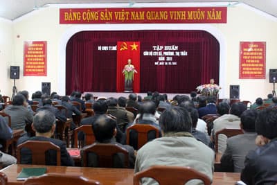 Tổ chức tập huấn chính trị viên-bí thư Đảng ủy của 152 xã, phường, thị trấn
