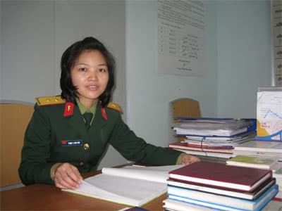 Nữ phó đại đội trưởng tuổi 8X