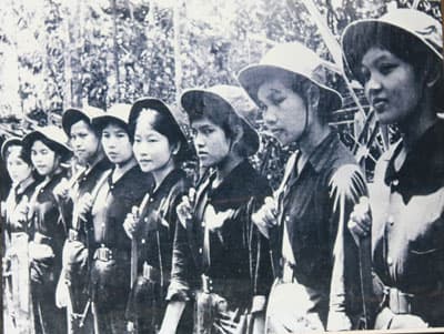Tiểu đội nữ du kích đánh bại…tiểu đoàn lính thủy