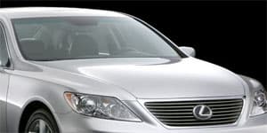 Tạm giữ 3 xe Lexus dùng biển số giả