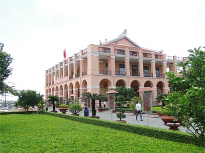 Thăm Bến Nhà Rồng, nhớ Bác kính yêu!