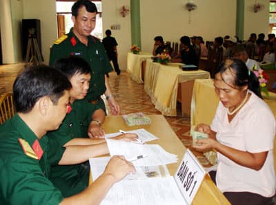 Chi trả hơn 3 tỉ đồng cho 687 đối tượng theo Quyết định 142 của Thủ tướng Chính phủ