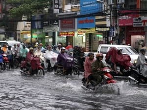 Nhiều thành phố bị ngập nặng vì mưa lớn kéo dài