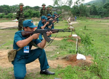 “Sao vuông” đua tài
