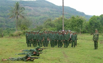 Bản làng rộn ràng những ngày luyện quân