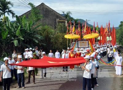 Trường Lũy đón nhận Bằng di tích Quốc gia