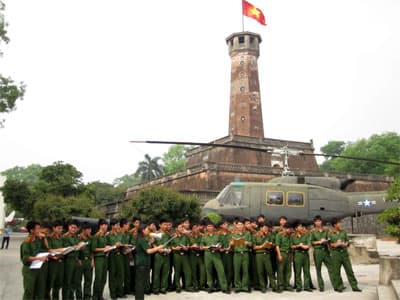 “Hành quân” theo thế hệ trẻ