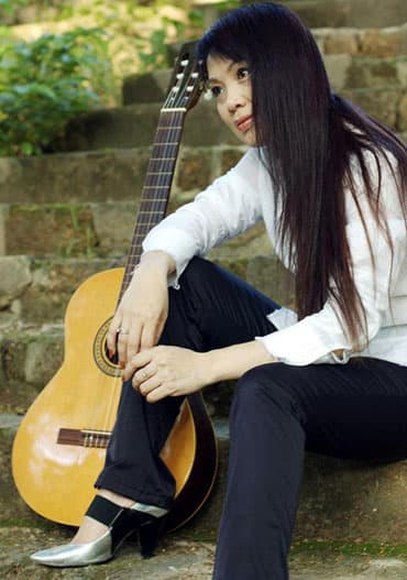 Người hát “Thăm bến Nhà Rồng”
