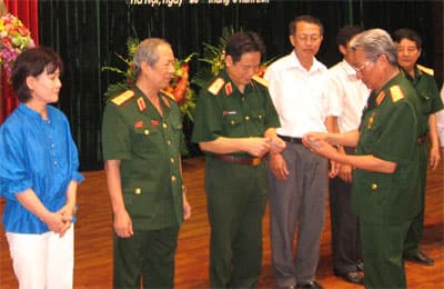 Tấm thẻ tri ân