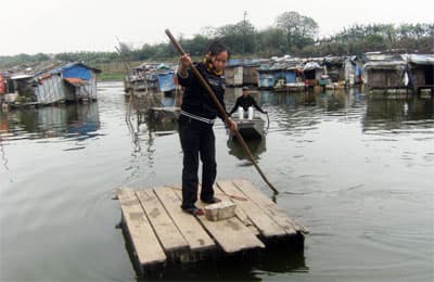 Xóm “đẻ chui”