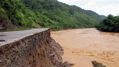 Đầu tháng 10, quốc lộ 7 mới có thể thông xe 2 chiều