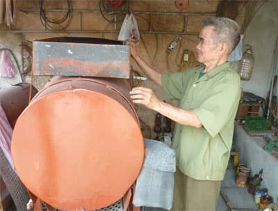 “Lão nông" và chiếc máy “5 trong 1”