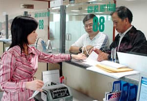 Vietcombank hạ lãi suất cho vay xuống thấp nhất còn 16%