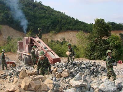 Nhớ câu “cán chắc, cán dài”