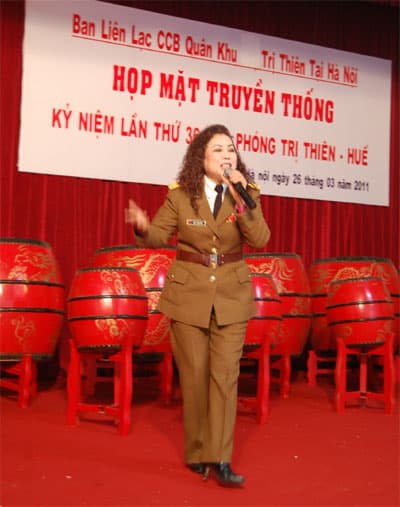 Nấu ăn để hát “Nổi lửa lên em”