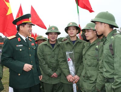 Tưng bừng ngày hội lên đường