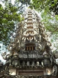 Làng cổ nổi danh chùa Mía