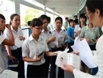 Chú ý bảo vệ khu vực thi, bàn giao bài thi tự luận an toàn, không để xảy ra sai sót